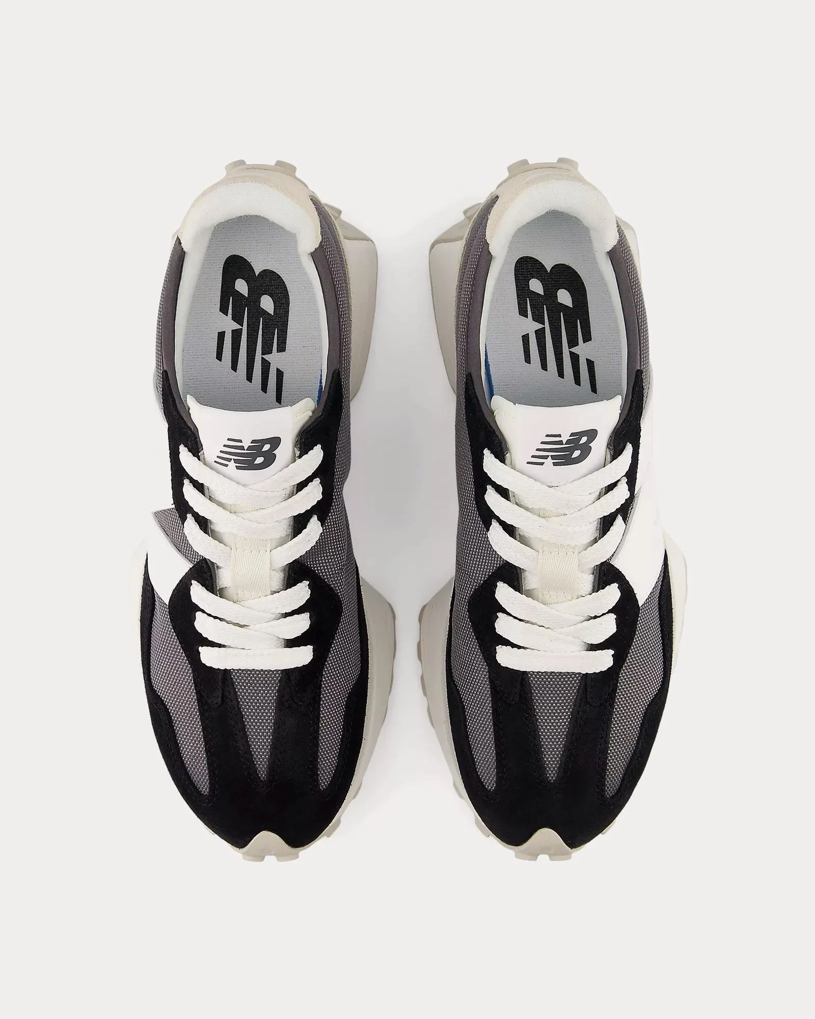 327 Castlerock / Black Low Top Sneakers