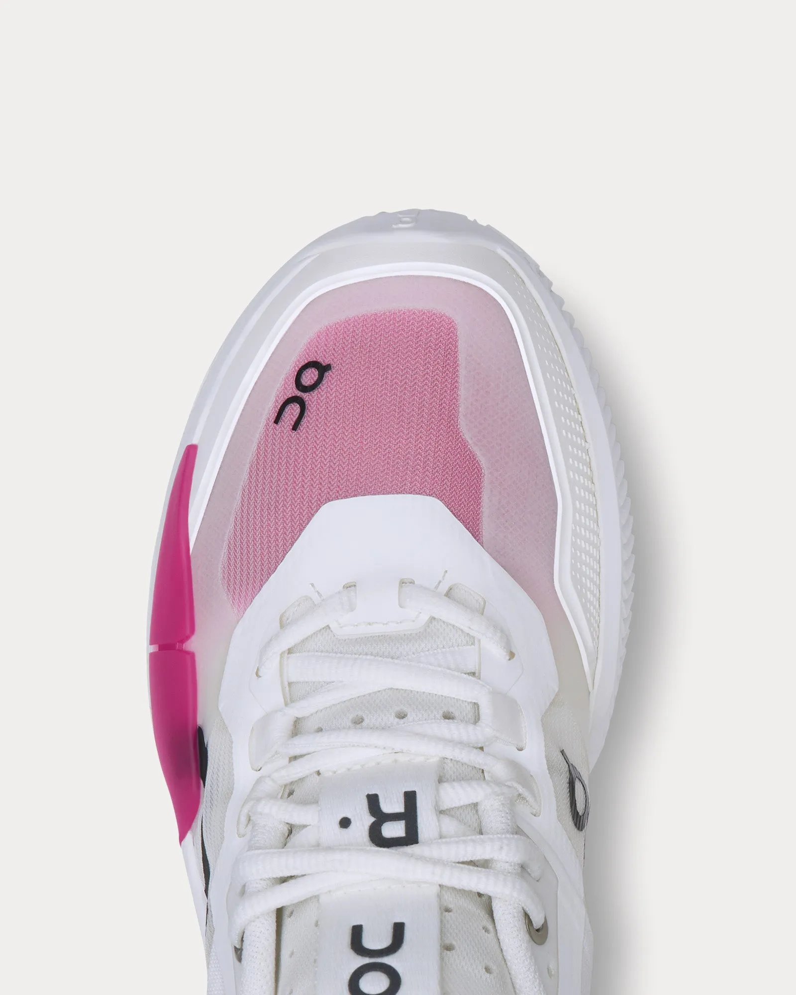 The Roger Pro 2 Clay White / Pink Tennis Shoes