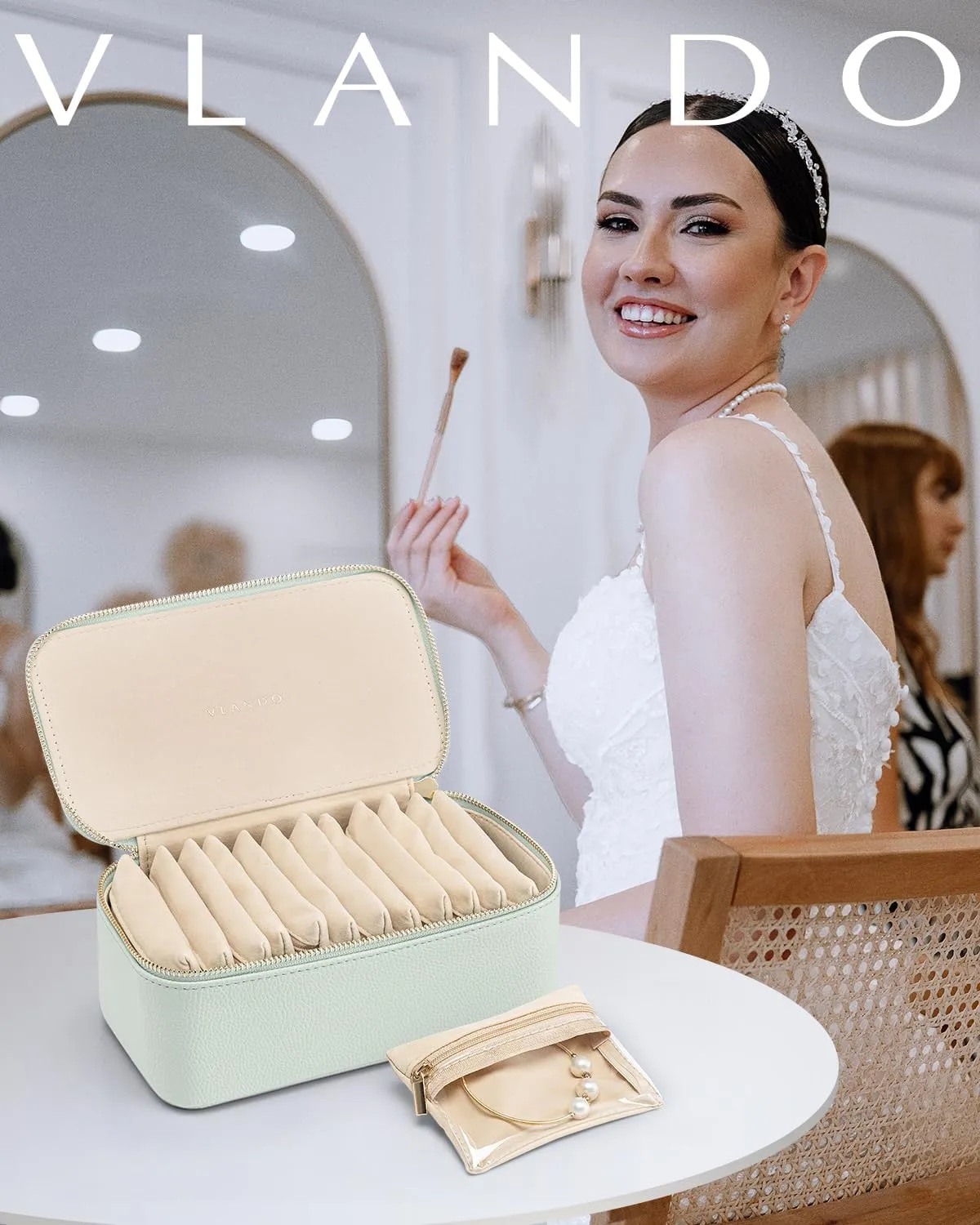 Vlando Travel Jewelry Case,Jewelry Box with 12 Pcs Clear Velvet Jewelry Bags, PU Leather Jewelry Organizer for Christmas Gifts Bridesmaid Gifts Birthday Preppy Gift-Mint Green
